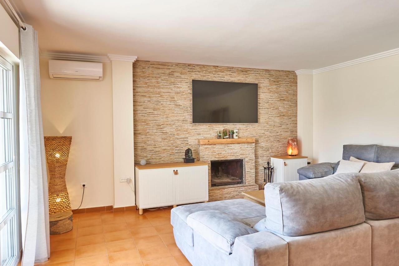 Relax, Family, Telecommuting & Private Pool Vila Velez Exterior foto